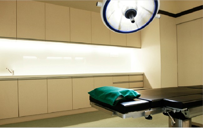 手術室，臺北至誠整形外科診所