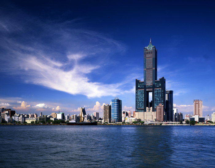 <a href='http://m.zhuangxiu888.com/lvyou/view/671' title='高雄85' style='color:blue;font-size:14px;'>高雄85</a>大樓