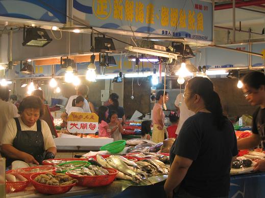 布袋漁港觀光漁市