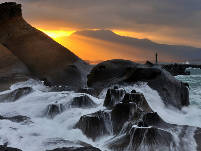 野柳地質(zhì)公園夕陽圖