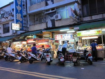 忠孝觀(guān)光夜市