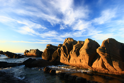 陽(yáng)光下的美麗，小野柳