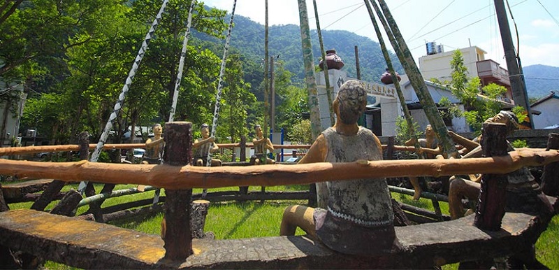 土坂村五年祭縮小版展示區(qū)的刺神球祭儀