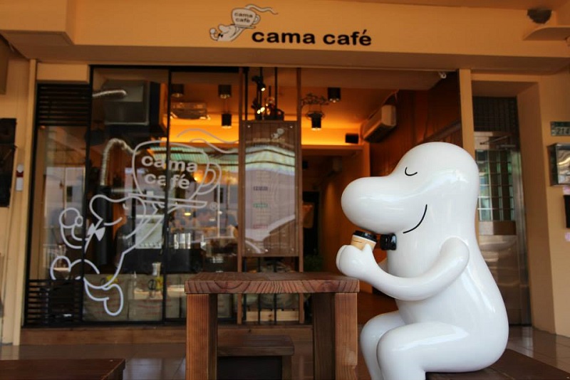 cama cafe店門口